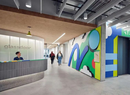 ������Ϊ�����Ը���칫��װ����ƿռ�����������ġ���Glassdoor